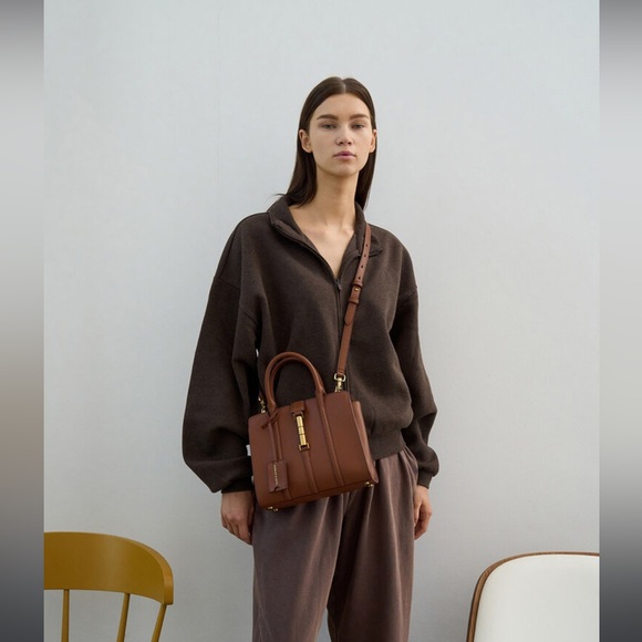 Charles and Keith Large Cesia Metallic Accent Tote Bag - Taupe NWOT - Picture 2 of 12